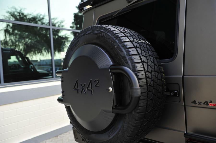 Детали экстерьера Mercedes-Benz G550 Adventure 4x4&sup2; by Brabus (W463) 2017 года  (фото 40 из 64)